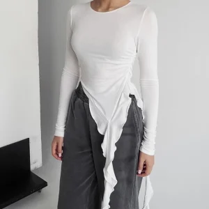 Personalized Irregular Knitted Slim Fit Women's T-shirt for Spring and Summer 2025
